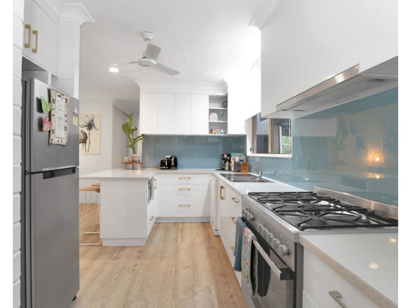 23 Brooksfield Drive, Sarina Beach QLD 4737