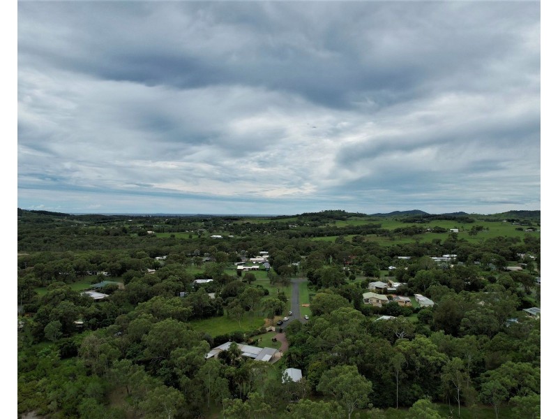 8 Rosewood Court, Hay Point QLD 4740
