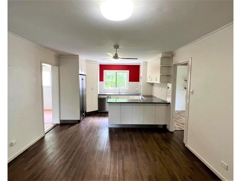 8 Rosewood Court, Hay Point QLD 4740