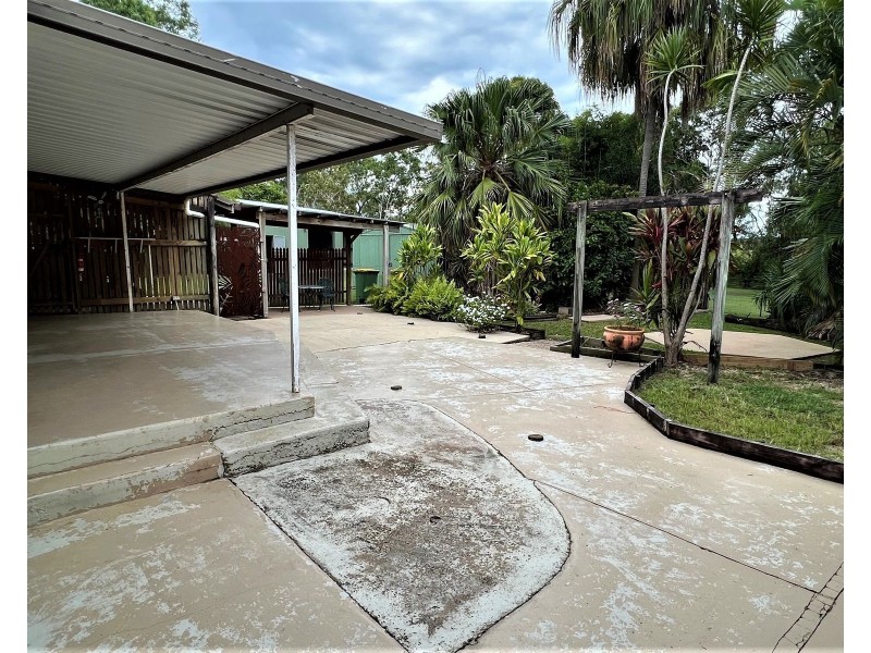 8 Rosewood Court, Hay Point QLD 4740