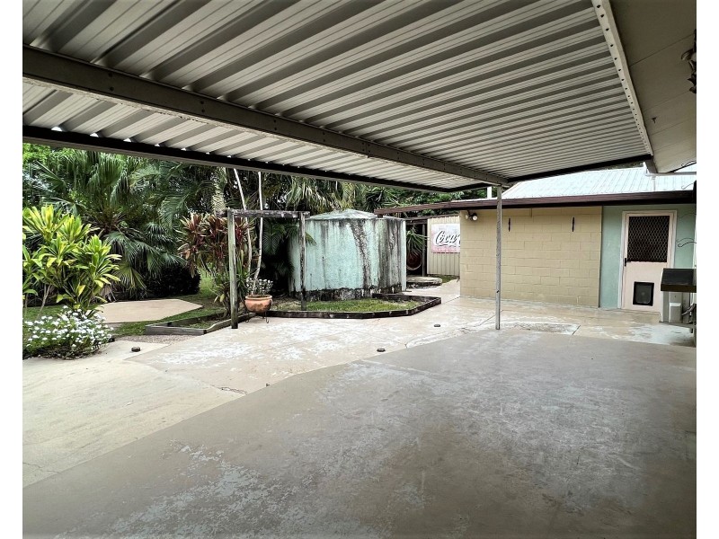8 Rosewood Court, Hay Point QLD 4740