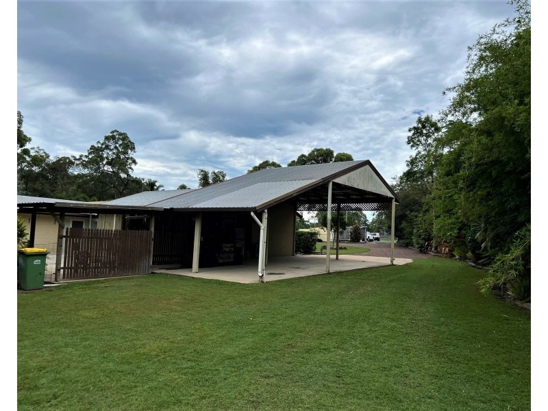 8 Rosewood Court, Hay Point QLD 4740