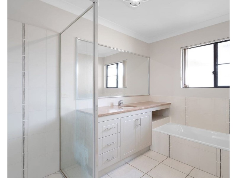 2 Bilgola Place, Blacks Beach QLD 4740