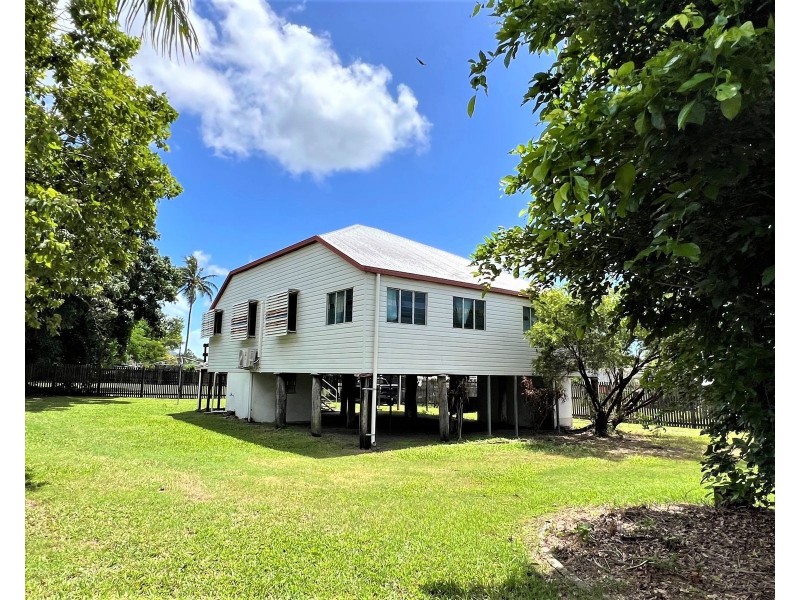 6 Anzac Street, Sarina QLD 4737