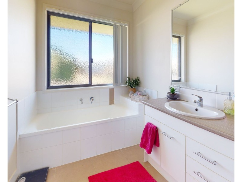 29 Morris Street, Campwin Beach QLD 4737
