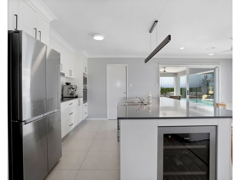 35 Kerrisdale Crescent, Beaconsfield QLD 4740