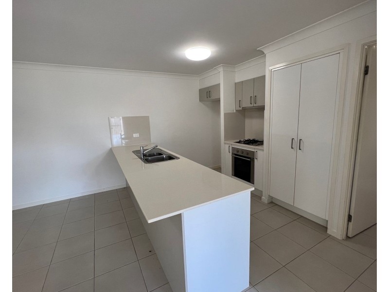 1/7 Swan Street, Armstrong Beach QLD 4737