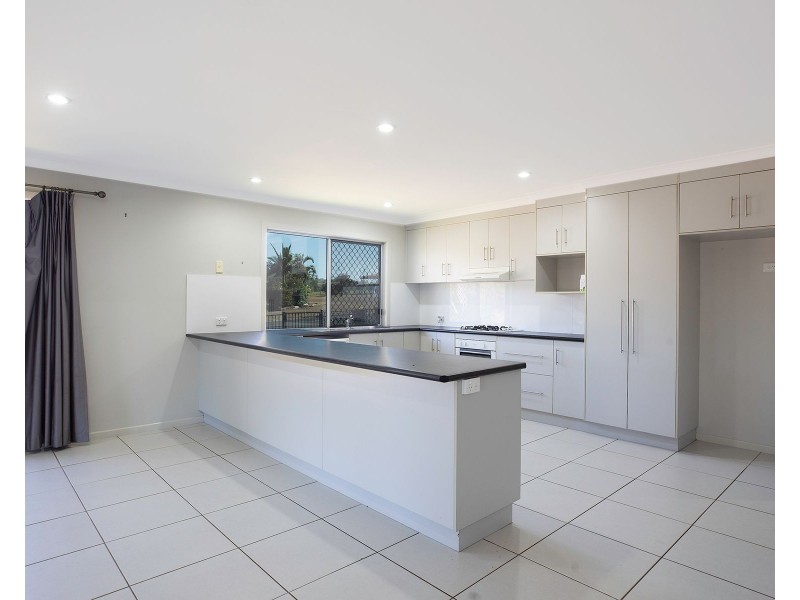2 Springcliffe Drive, Seaforth QLD 4741