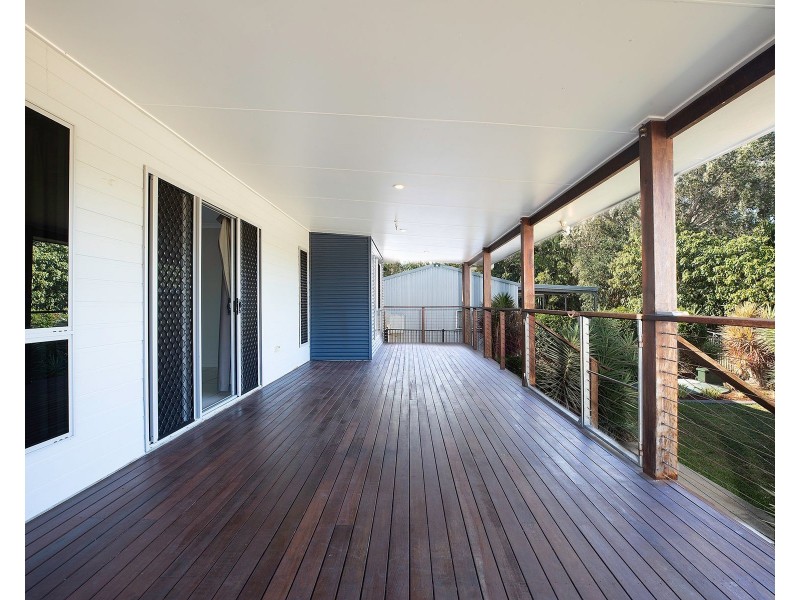 2 Springcliffe Drive, Seaforth QLD 4741