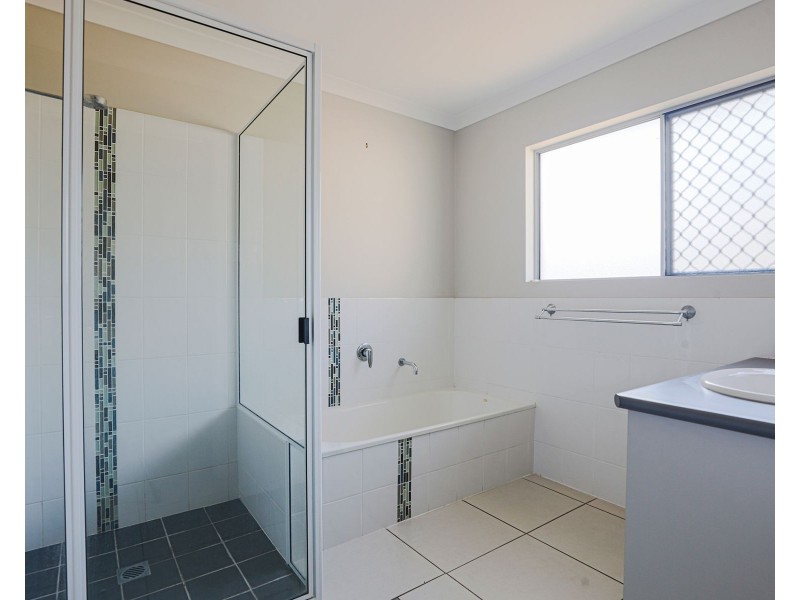 2 Springcliffe Drive, Seaforth QLD 4741