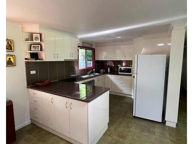 30 Rainforest Road, Sarina QLD 4737