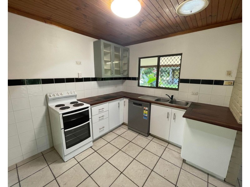 5 Theresa Court, Armstrong Beach QLD 4737