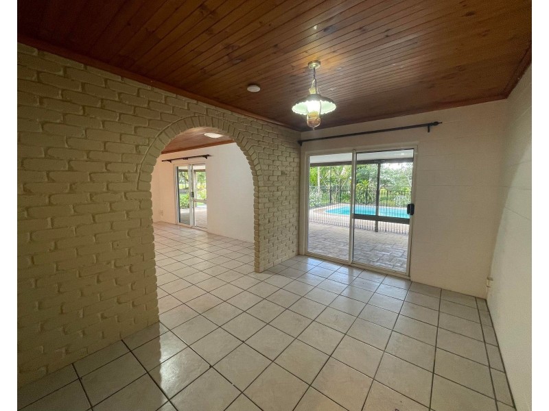 5 Theresa Court, Armstrong Beach QLD 4737