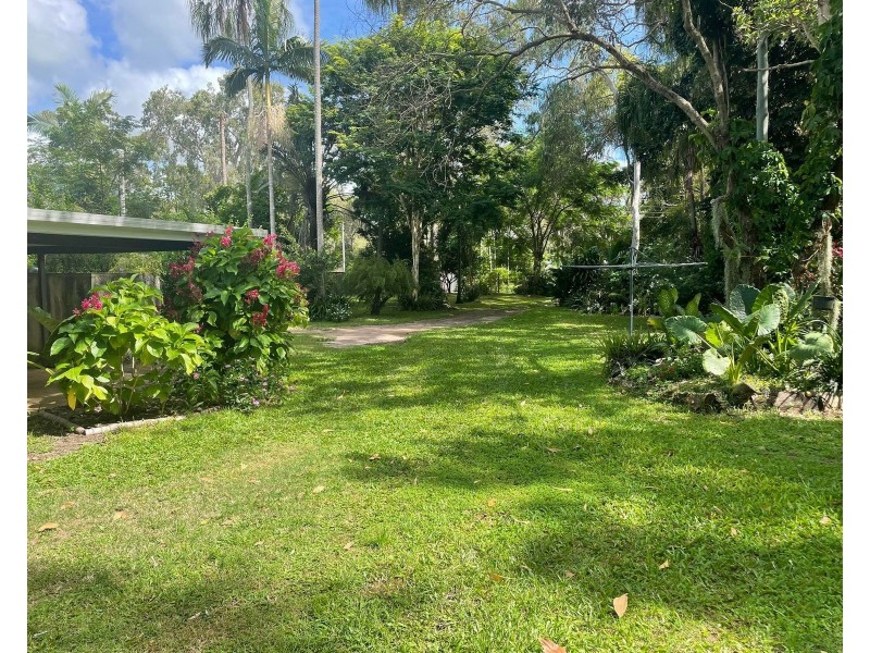 5 Theresa Court, Armstrong Beach QLD 4737