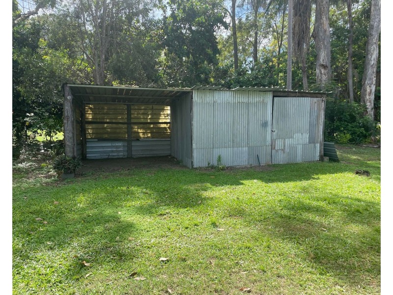 5 Theresa Court, Armstrong Beach QLD 4737