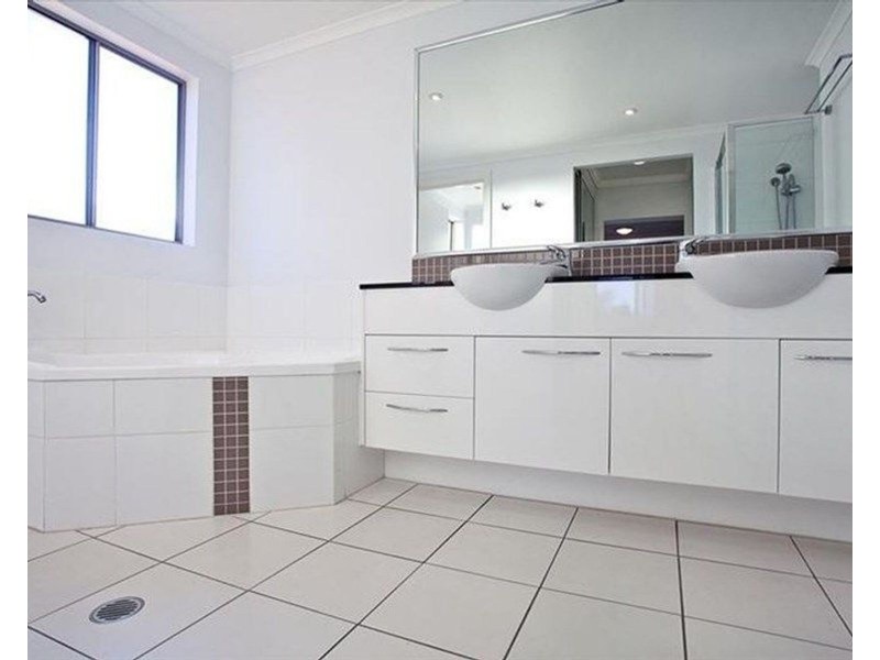4/8 Breakwater Access Road, Mackay Harbour QLD 4740