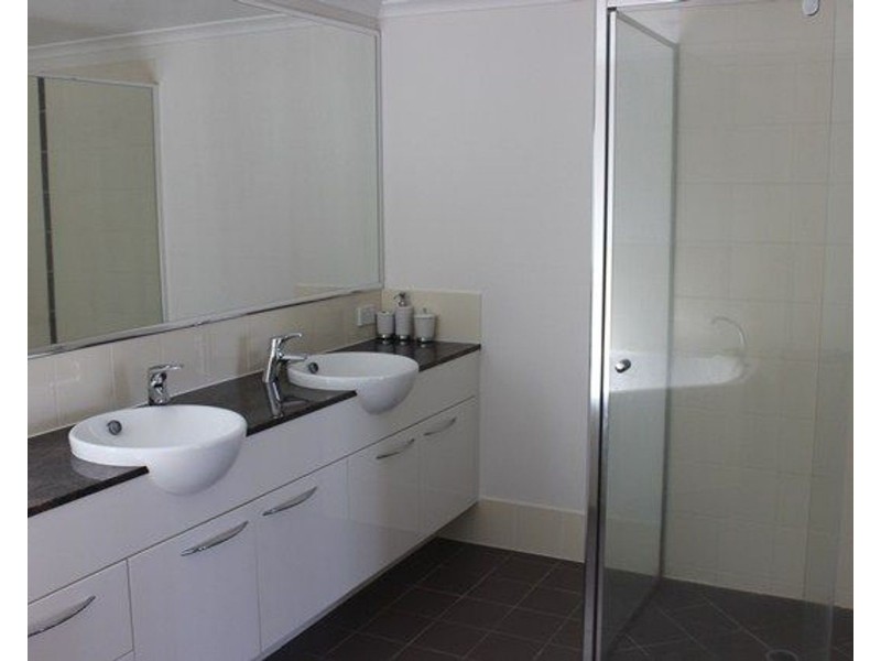 4/8 Breakwater Access Road, Mackay Harbour QLD 4740