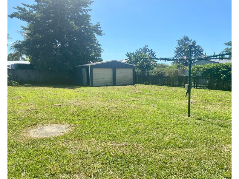8 Venton Street, Sarina QLD 4737