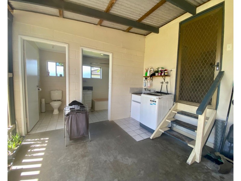 8 Venton Street, Sarina QLD 4737