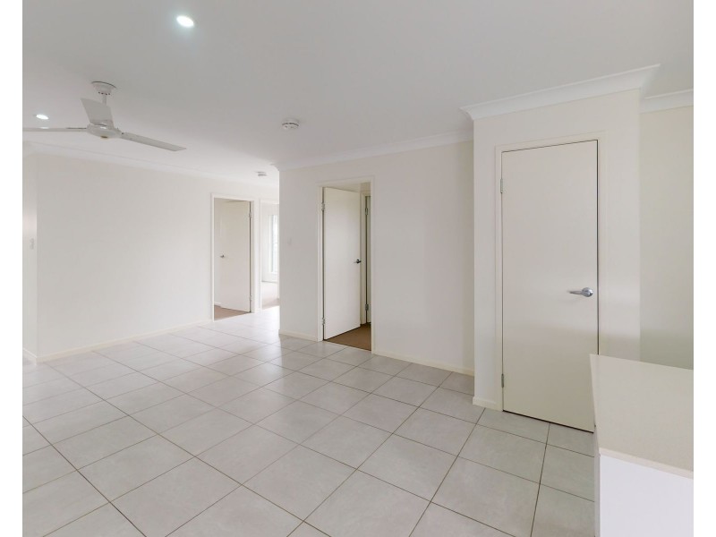 4/8 Maud Street, Mirani QLD 4754