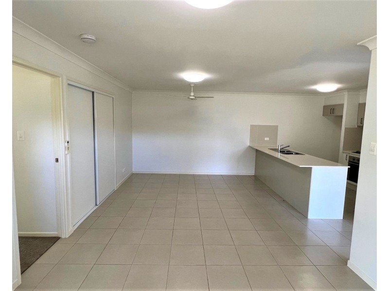 1/7 Swan Street, Armstrong Beach QLD 4737