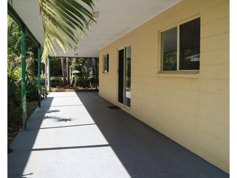 21 Gladstone Street, Eimeo QLD 4740