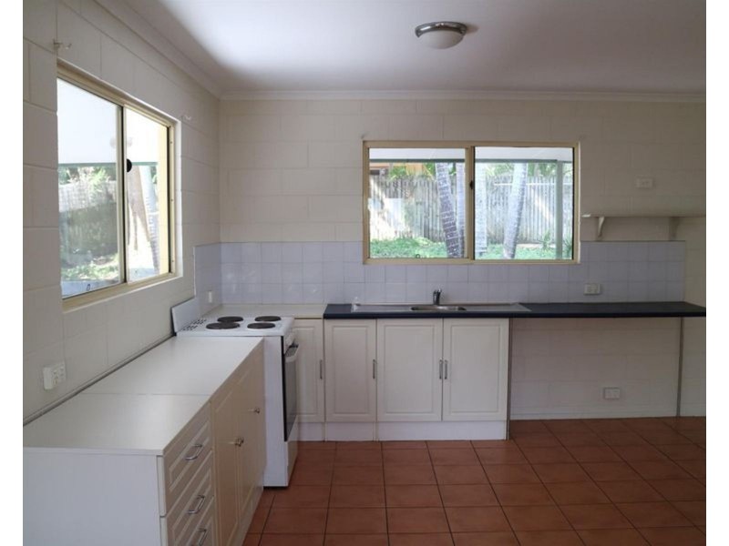 21 Gladstone Street, Eimeo QLD 4740