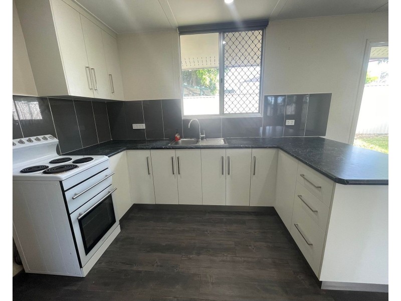 8 Keilbach Court, Sarina QLD 4737