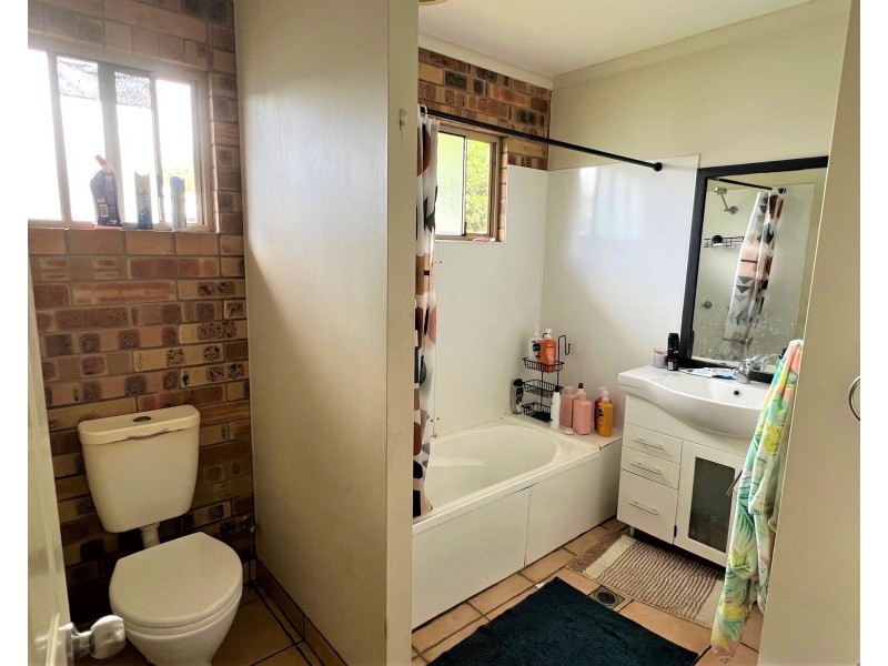 13 Swan Street, Armstrong Beach QLD 4737