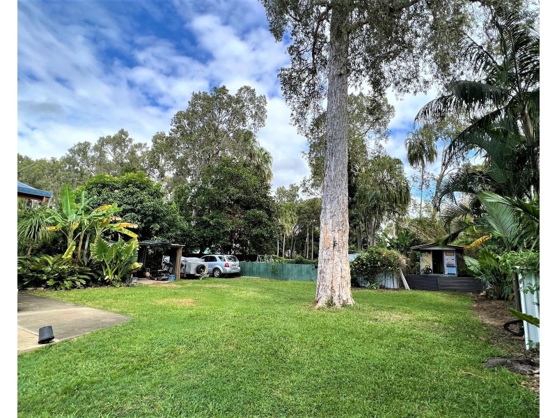 13 Swan Street, Armstrong Beach QLD 4737