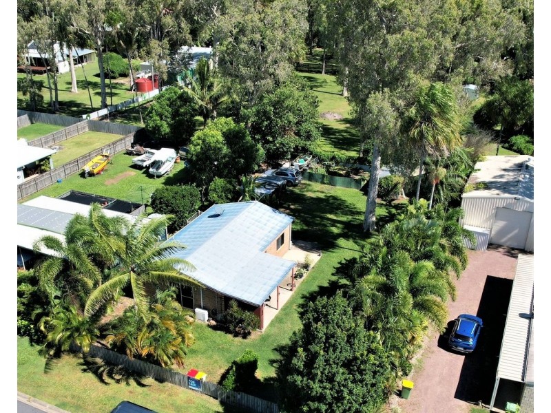 13 Swan Street, Armstrong Beach QLD 4737