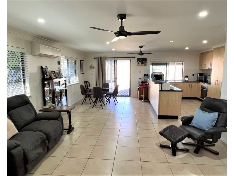 18 Swan Street, Armstrong Beach QLD 4737