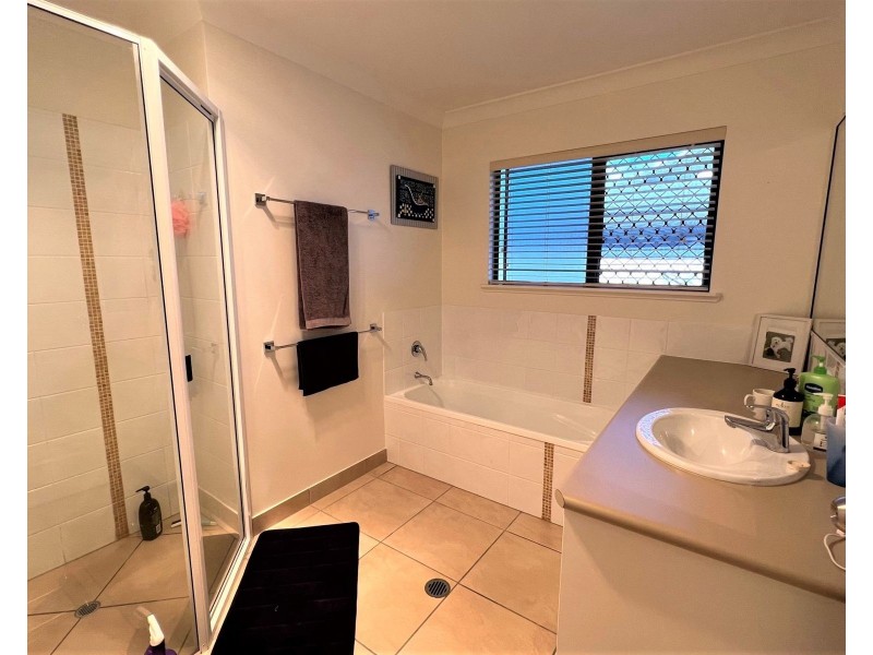 18 Swan Street, Armstrong Beach QLD 4737
