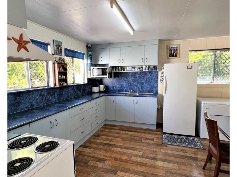 96 Colonial Drive, Clairview QLD 4741