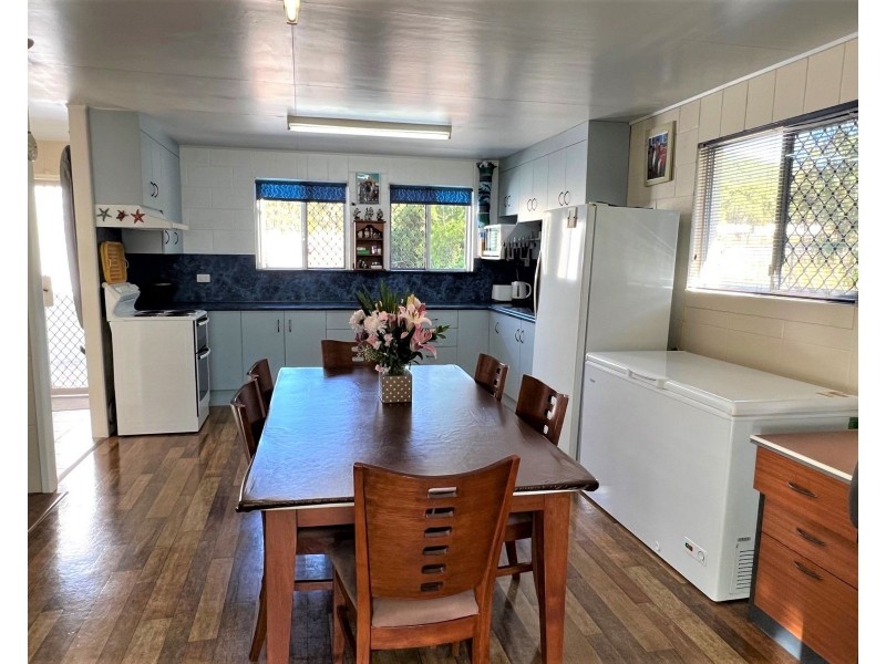 96 Colonial Drive, Clairview QLD 4741