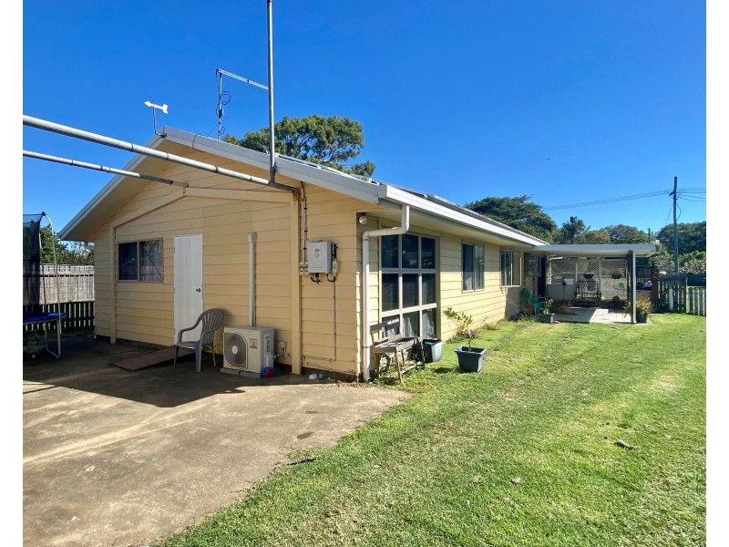 11 Tindaridge Court, Hay Point QLD 4740
