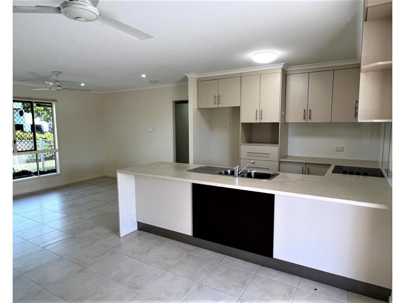1 & 2/19 Martin Street, North Mackay QLD 4740