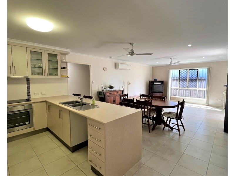 1 & 2/19 Martin Street, North Mackay QLD 4740