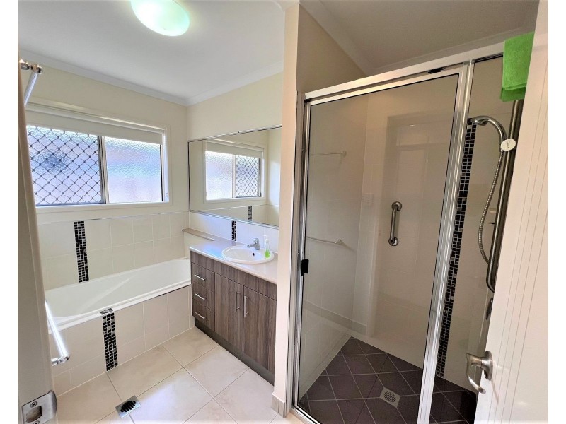 1 & 2/19 Martin Street, North Mackay QLD 4740