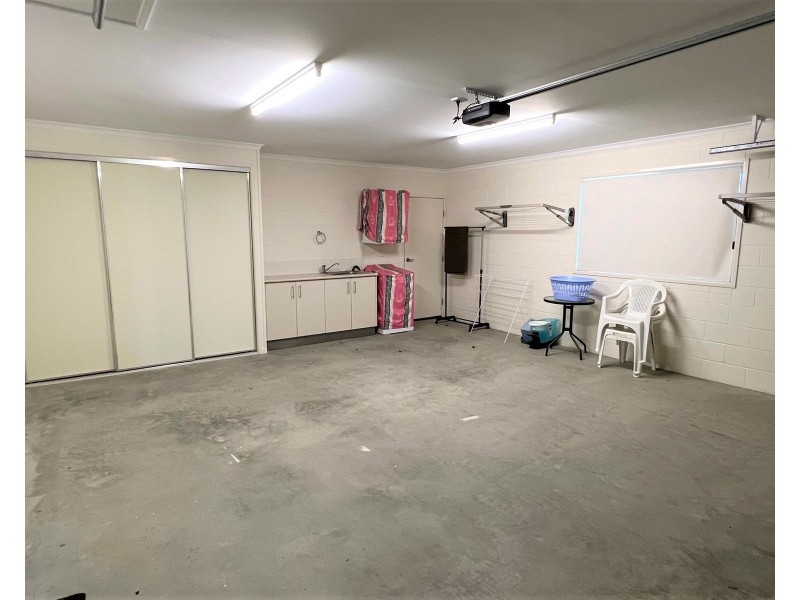 1 & 2/19 Martin Street, North Mackay QLD 4740