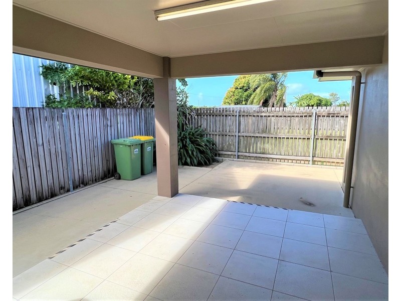 1 & 2/19 Martin Street, North Mackay QLD 4740