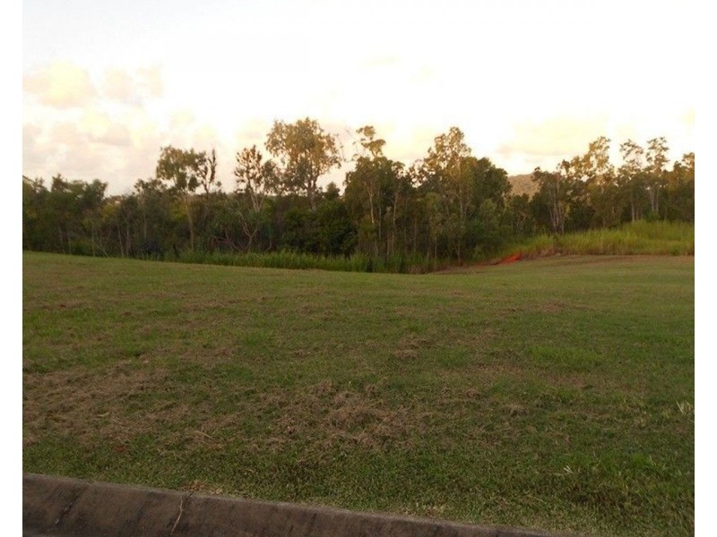 2 – 4 Harrison Court, Seaforth QLD 4741