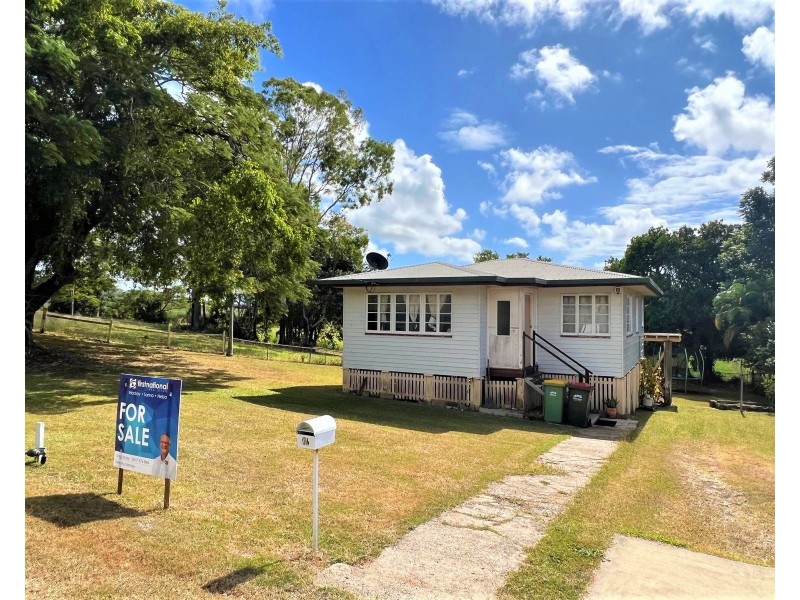 34 Atherton Street, Sarina QLD 4737
