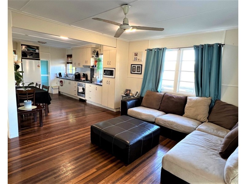 34 Atherton Street, Sarina QLD 4737