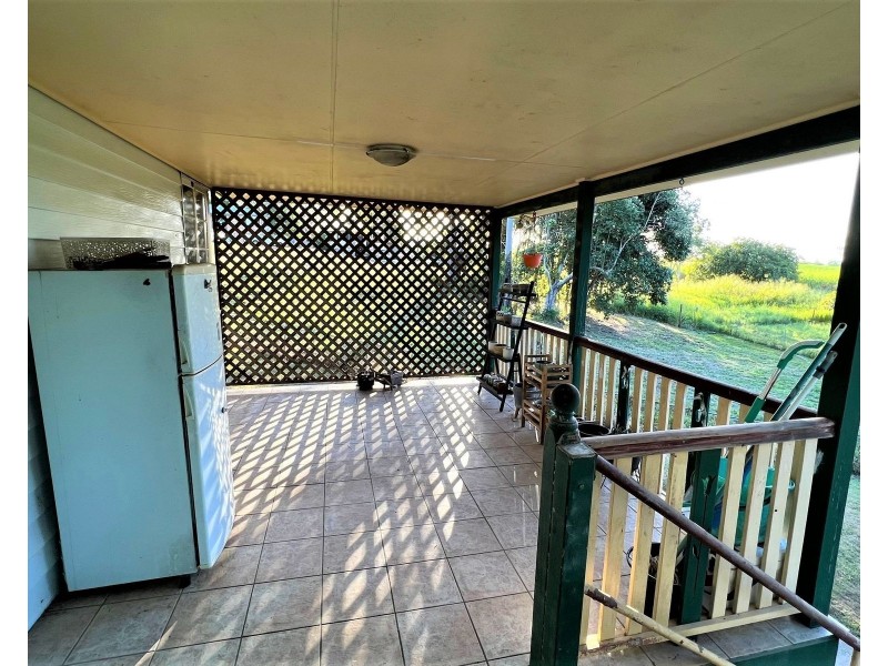 34 Atherton Street, Sarina QLD 4737