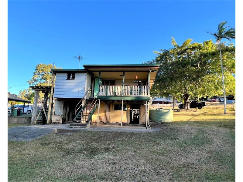 34 Atherton Street, Sarina QLD 4737