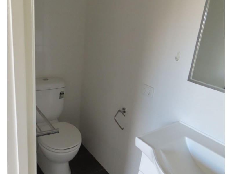 2/47 Superior Boulevard, Andergrove QLD 4740