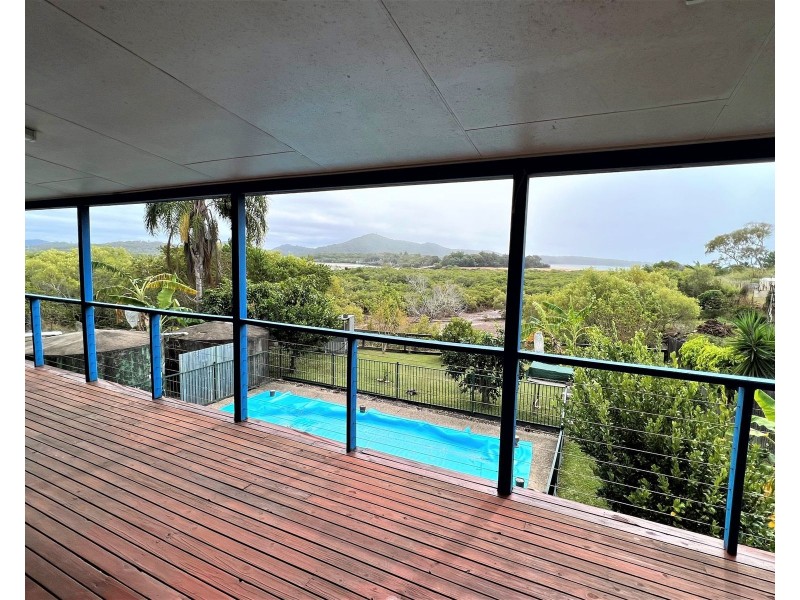 6 Morris Street, Campwin Beach QLD 4737