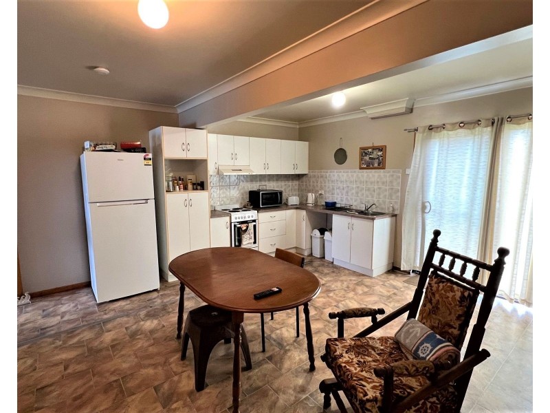 6 Morris Street, Campwin Beach QLD 4737