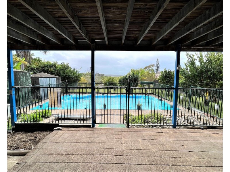 6 Morris Street, Campwin Beach QLD 4737